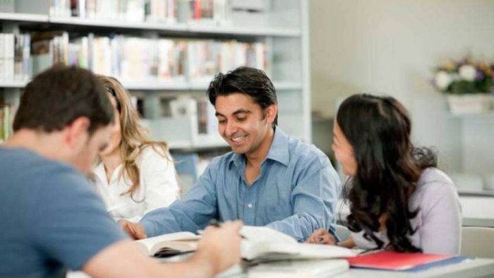 RFP资讯:未来十年最火爆职业 – 理财规划师年收入破百万